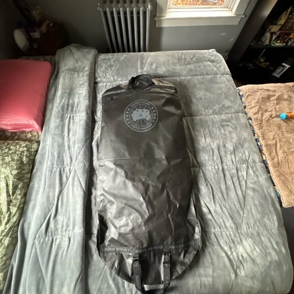 Canada Goose Ski & Snow Jacket - WHITE BRAND NEW WITH TAGS NEVER WORN